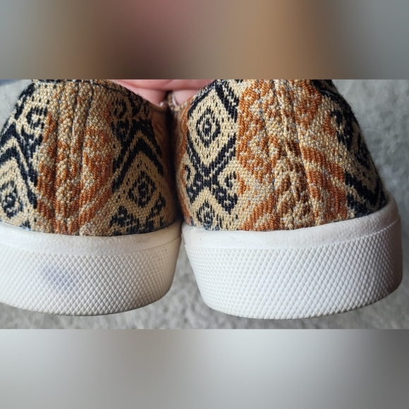 Pacha Mama Woven Tapestry Tribal Colorful Sneaker Shoes Size 9 - Picture 6 of 10